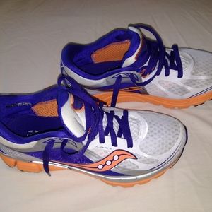 Woman's Saucony Kinvara 5, Sneaker's,  Size 8.5